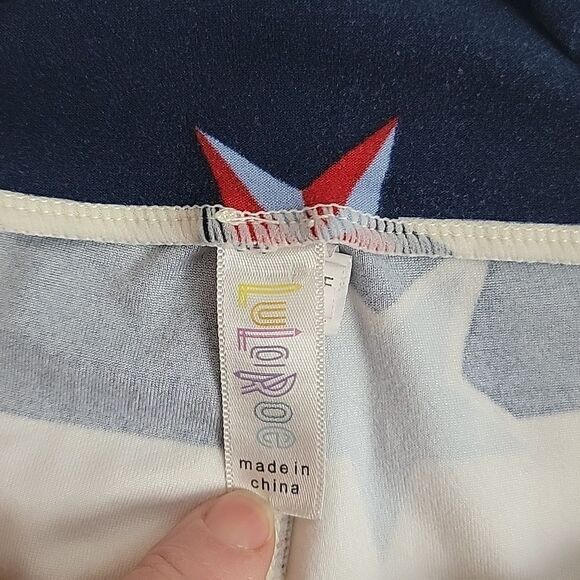 LulaRoe Americana striped leggings with stars Women's Size S - Picture 6 of 10